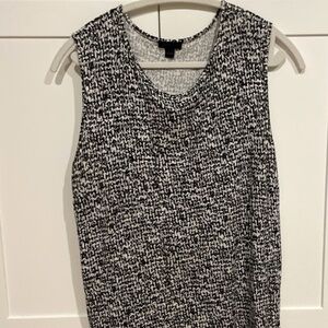 Size Large J.Jill Wearever Sleeveless abstract gray, black pattern Tunic